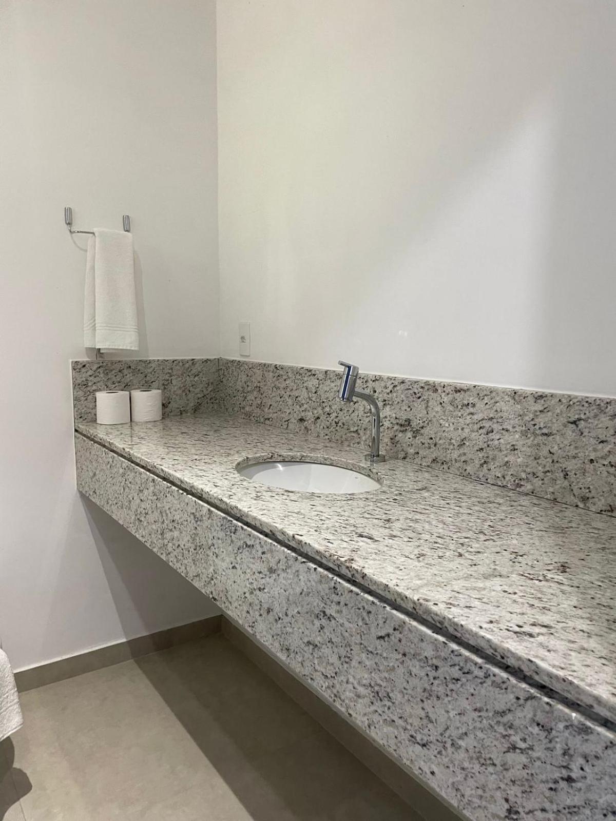 Suite Grega 5- Centro Da Vila Abraao Exterior photo